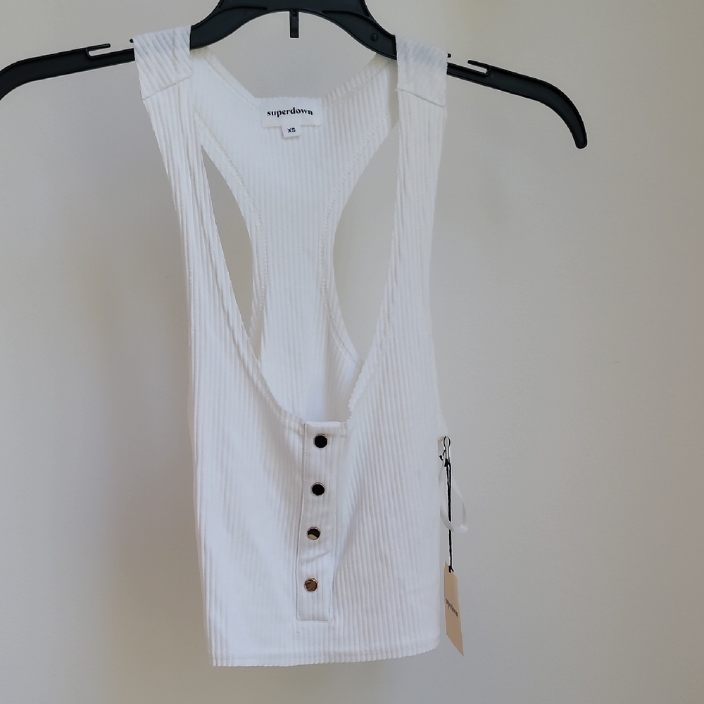 Superdown White Sleeveless Backless Crop Tank